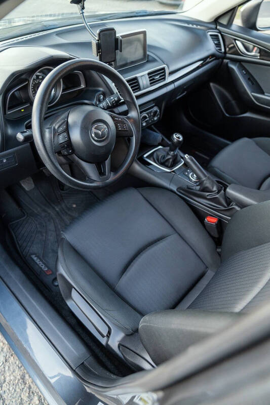 2016 Mazda MAZDA3 i Sport