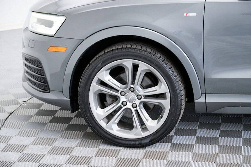 2016 Audi Q3 2.0T quattro Prestige