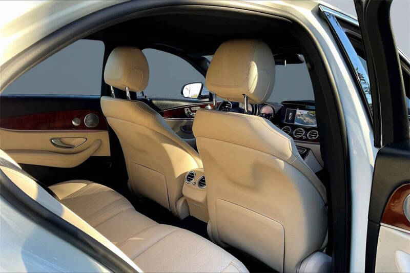 2018 Mercedes-Benz E-Class E 300