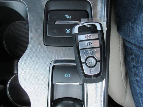 2024 Ford Edge Titanium