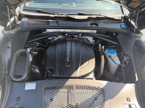 2017 Porsche Macan