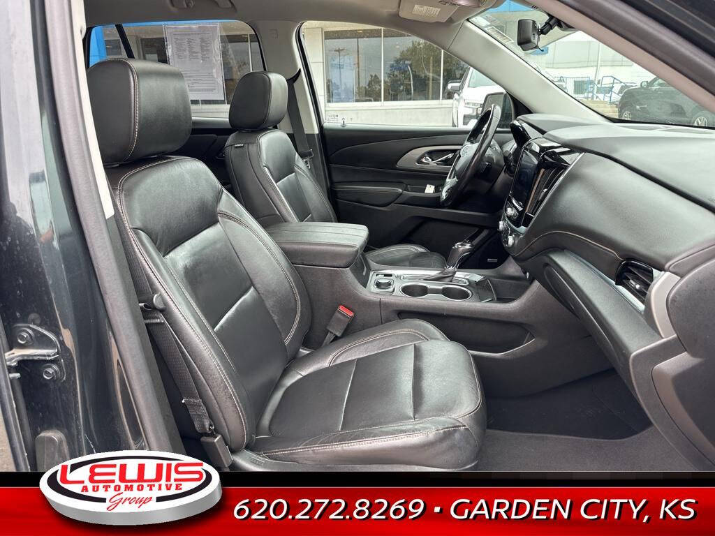 2020 Chevrolet Traverse for sale at Lewis Chevrolet of Garden City in Garden City, KS