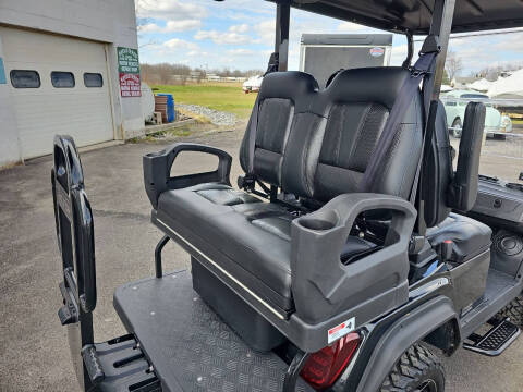 2025 Evolution Maverick 2 + 2