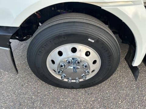 2021 International RH613