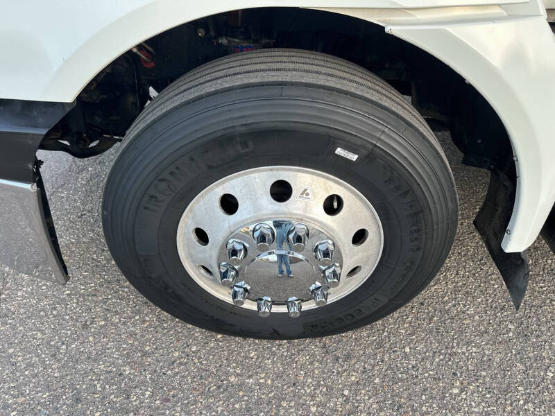 2021 International RH613