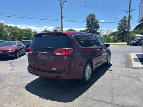 2017 Chrysler Pacifica Touring