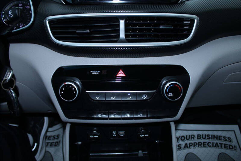 2020 Hyundai Tucson SE