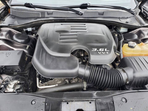 2017 Dodge Charger SE