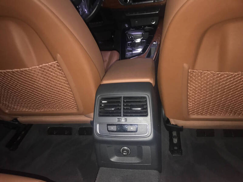 2023 Audi A4 quattro Premium 40 TFSI