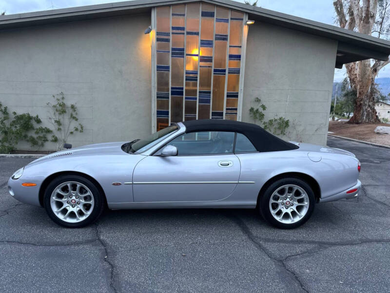 2002 Jaguar XKR