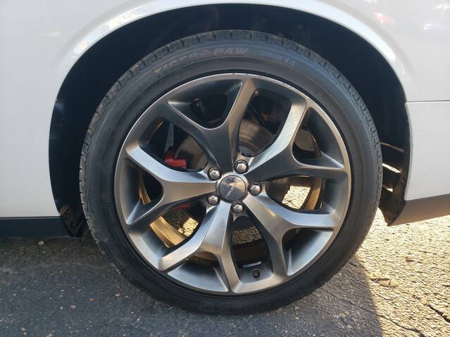 2016 Dodge Challenger R/T Plus