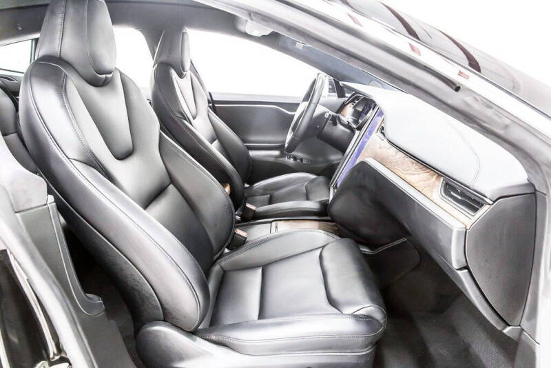 2020 Tesla Model S Long Range
