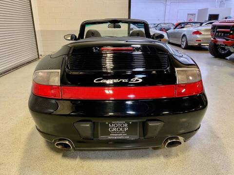2004 Porsche 911 Carrera 4S