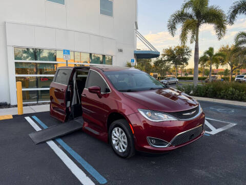 2019 Chrysler Pacifica Touring Plus