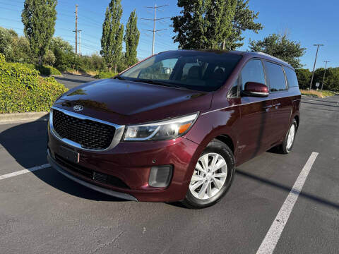 2018 Kia Sedona for sale at BARAAN AUTO SALES in Federal Way WA