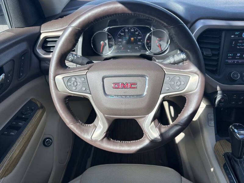 2017 GMC Acadia Denali