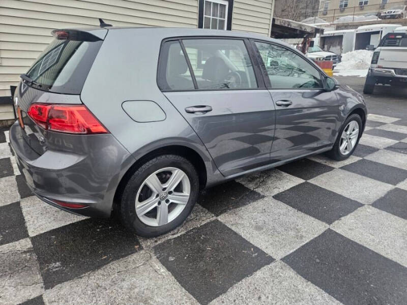 2015 Volkswagen Golf TDI S