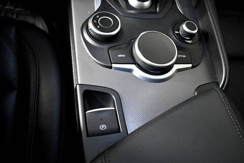 2018 Alfa Romeo Giulia Sport