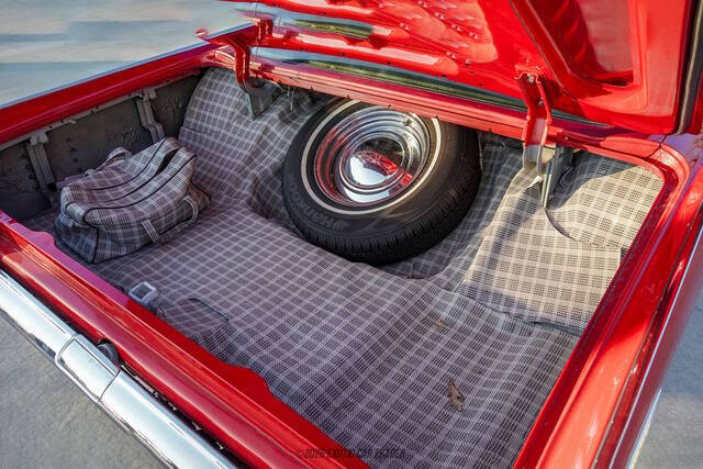 1961 Ford Thunderbird