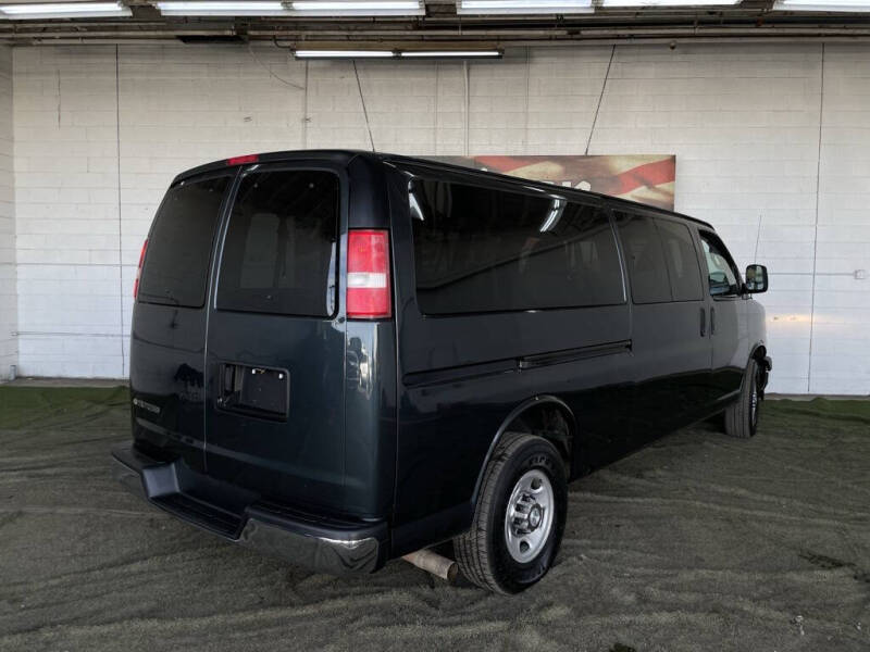2017 Chevrolet Express LT 3500