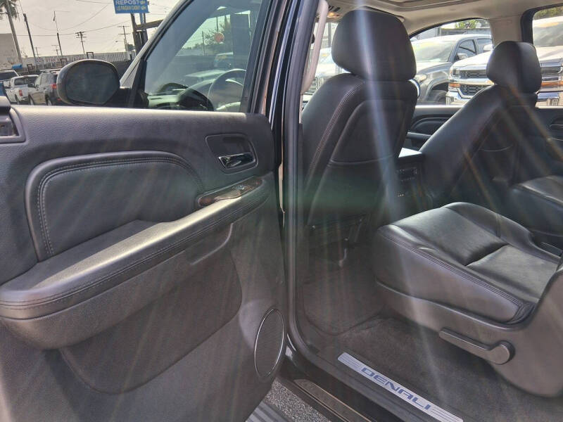 2014 GMC Yukon XL Denali