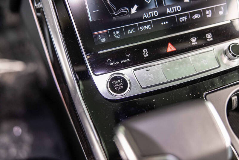 2021 Audi Q8 quattro Prestige 55 TFSI