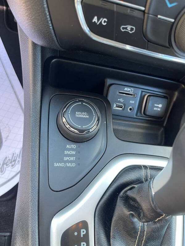 2018 Jeep Cherokee Latitude Plus