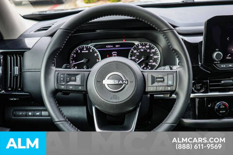 2025 Nissan Pathfinder SV