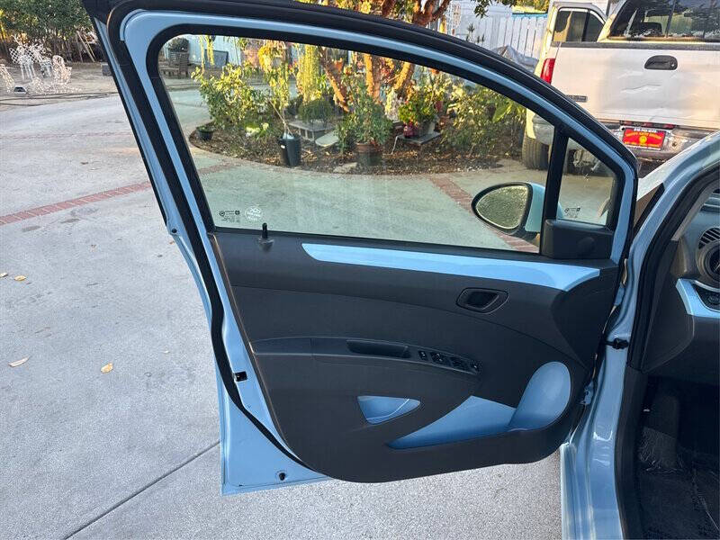 2014 Chevrolet Spark EV 1LT