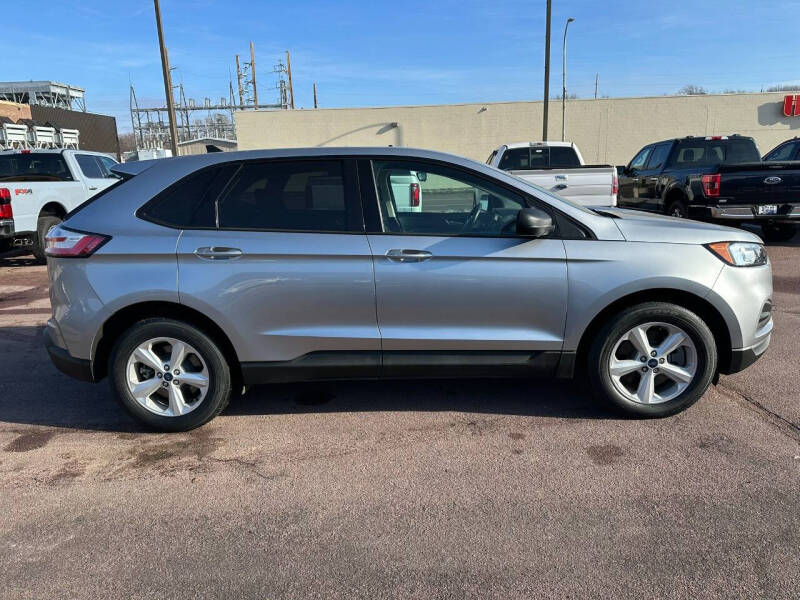 2021 Ford Edge SE