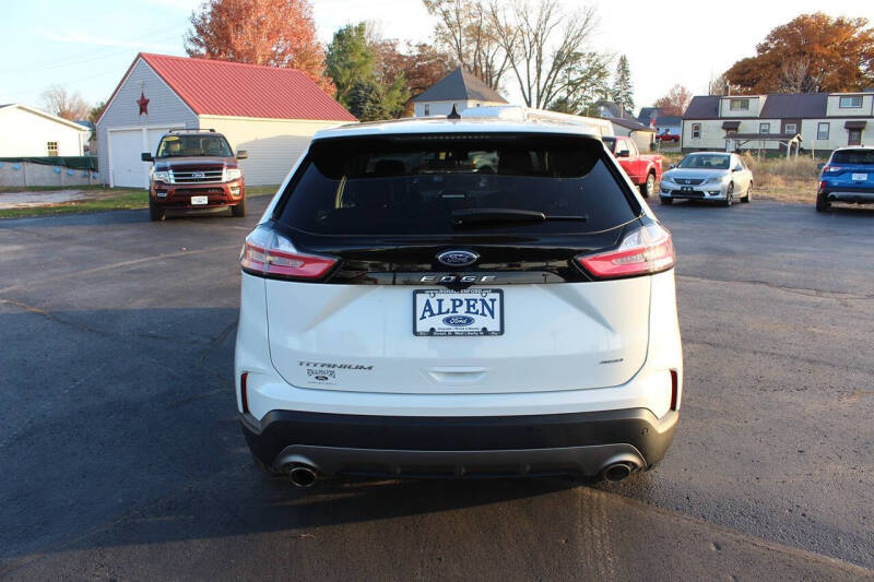 2023 Ford Edge Titanium