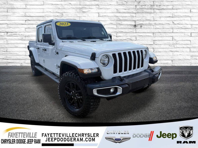 2023 Jeep Gladiator Sport S