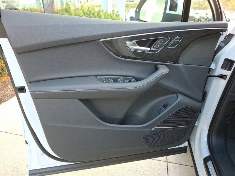 2026 Audi Q7 quattro Premium Plus 55 TFSI