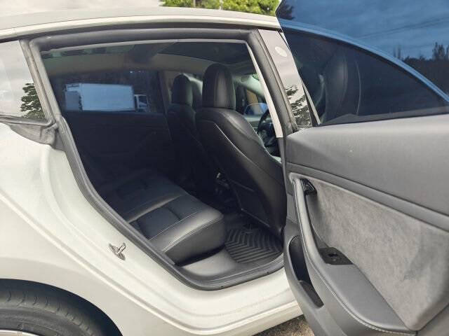 2019 Tesla Model 3 Mid Range