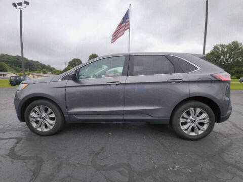 2023 Ford Edge Titanium