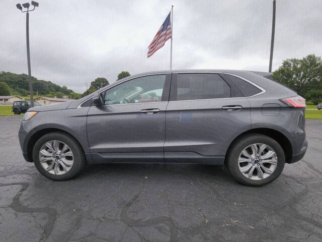 2023 Ford Edge Titanium