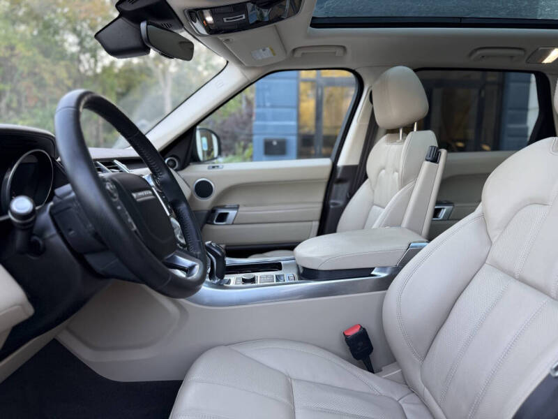 2017 Land Rover Range Rover Sport SE