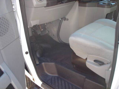 2011 Ford E-Series E-350 SD XLT