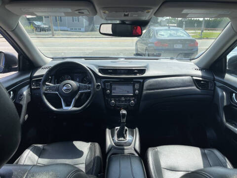 2017 Nissan Rogue SL