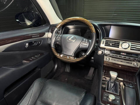 2013 Lexus LS 460