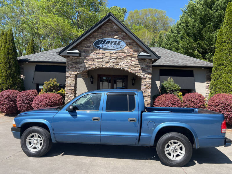 2004 Dodge Dakota for sale at Hoyle Auto Sales in Taylorsville NC