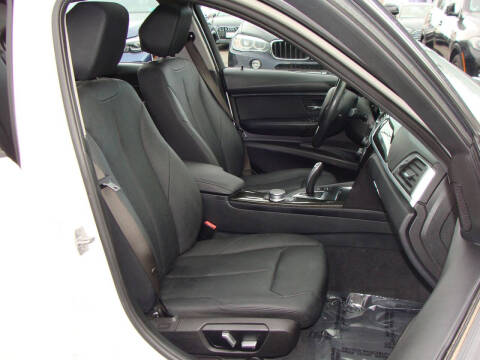 2018 BMW 3 Series 320i xDrive