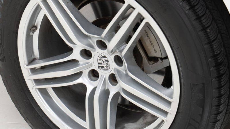 2015 Porsche Macan S