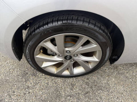 2017 Hyundai Veloster