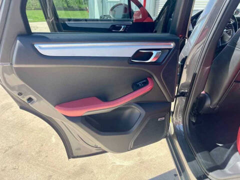 2015 Porsche Macan S