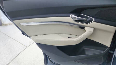 2024 Audi Q8 Sportback e-tron quattro Premium S line