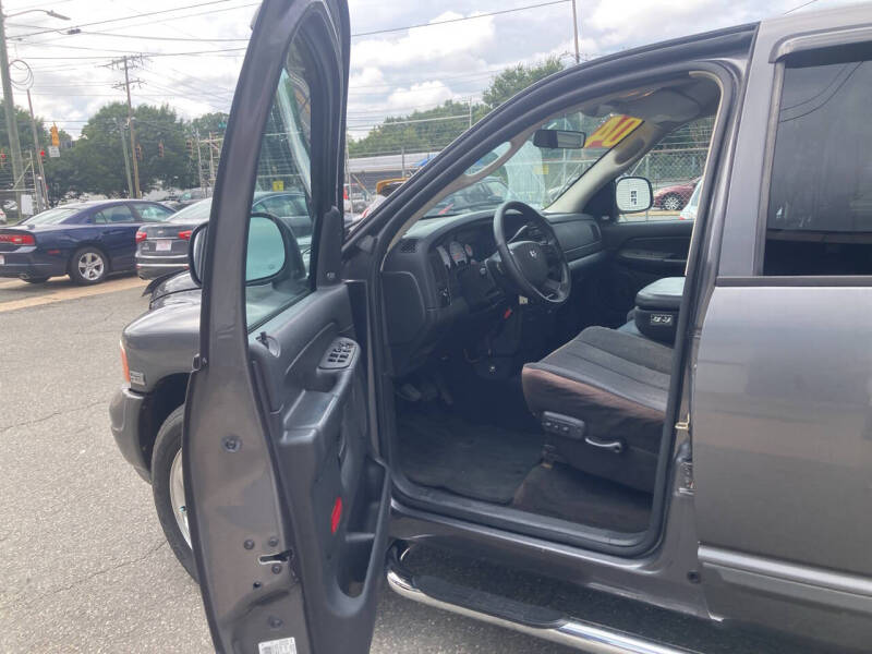2004 Dodge Ram 1500 SLT