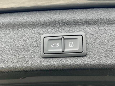 2025 Audi Q3 quattro S line Premium 45 TFSI