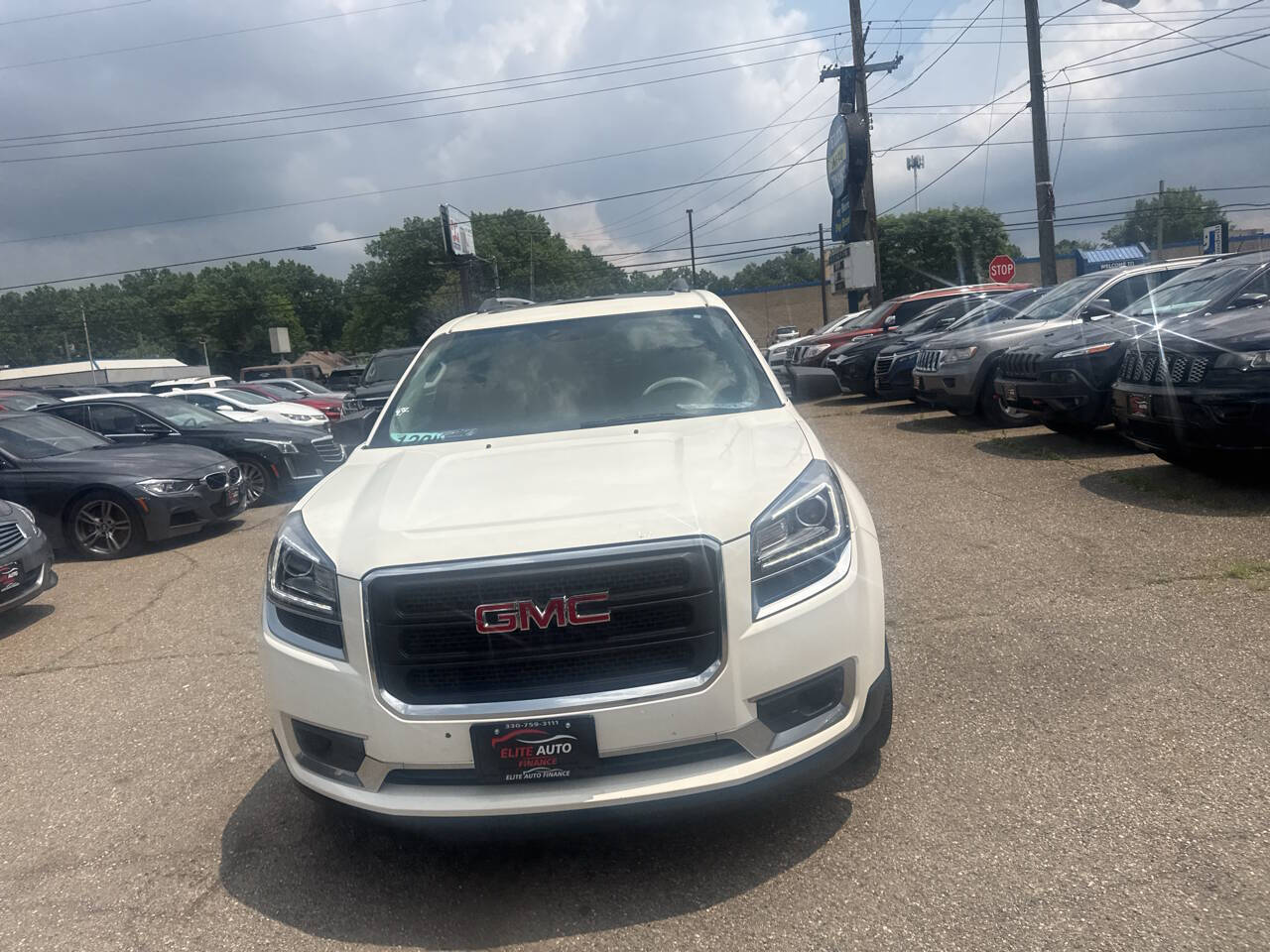 White 2015 GMC Acadia SLE-2 SLE-2 4dr SUV 2
