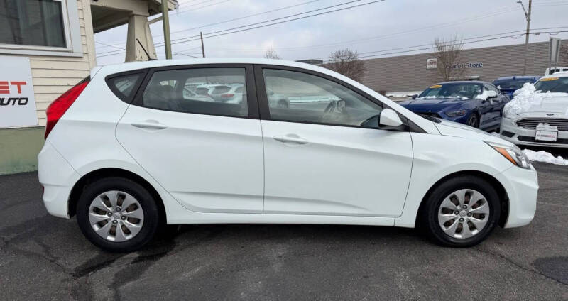 2016 Hyundai Accent SE